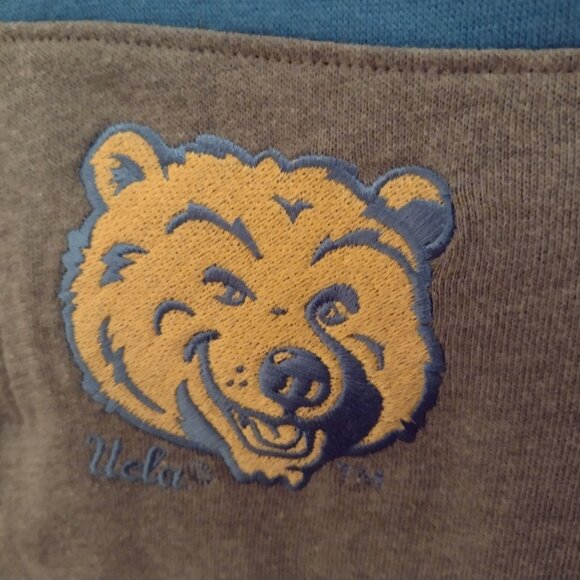 UCLA Victoria Secret PINK 1/4 zip sweatshirt - Picture 4 of 5